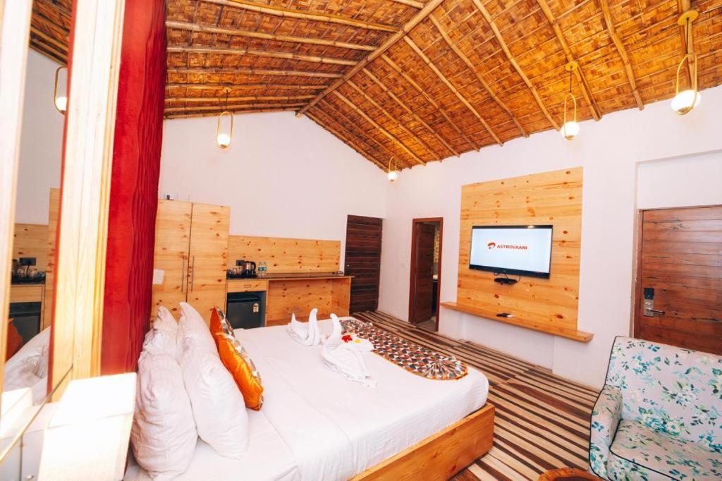 5 Senses Corbett Richness Luxuries Resort ! Destination Wedding & Corporate Events Рамнагар Экстерьер фото