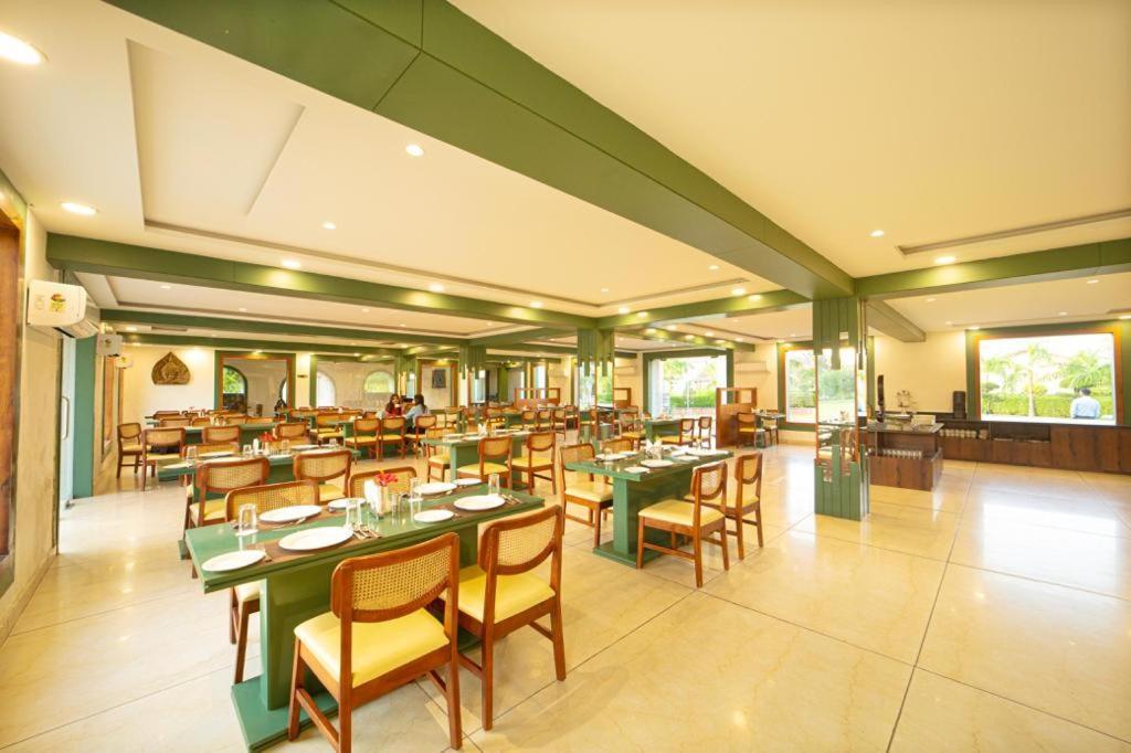 5 Senses Corbett Richness Luxuries Resort ! Destination Wedding & Corporate Events Рамнагар Экстерьер фото
