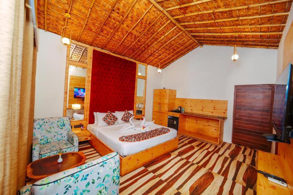 5 Senses Corbett Richness Luxuries Resort ! Destination Wedding & Corporate Events Рамнагар Экстерьер фото